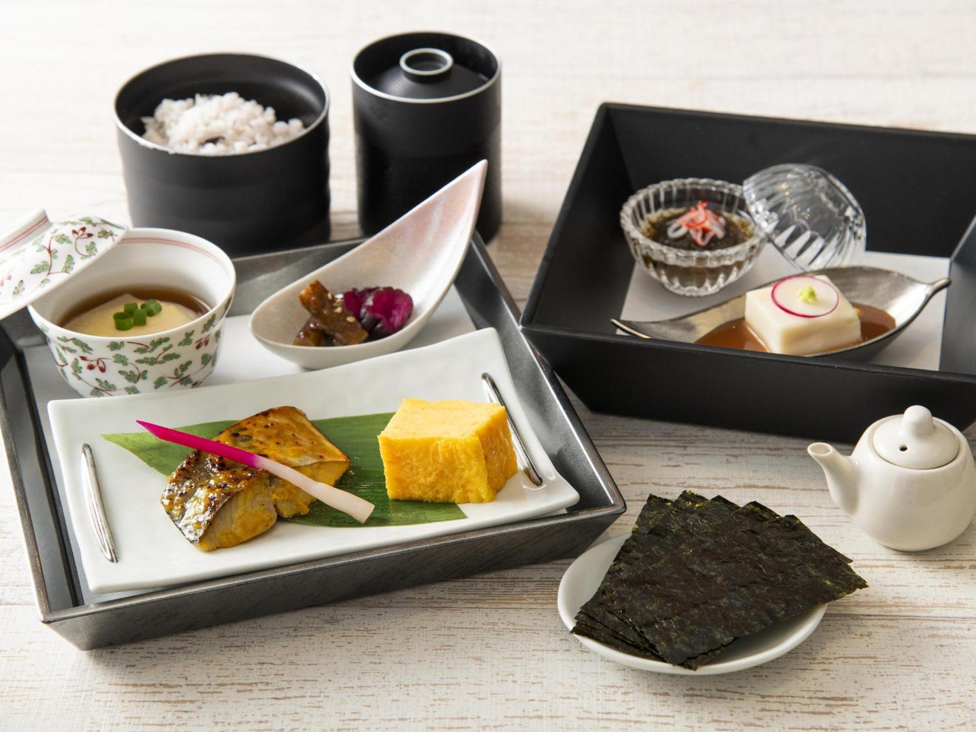 Hotel Plumm Yokohama  Bagian luar foto