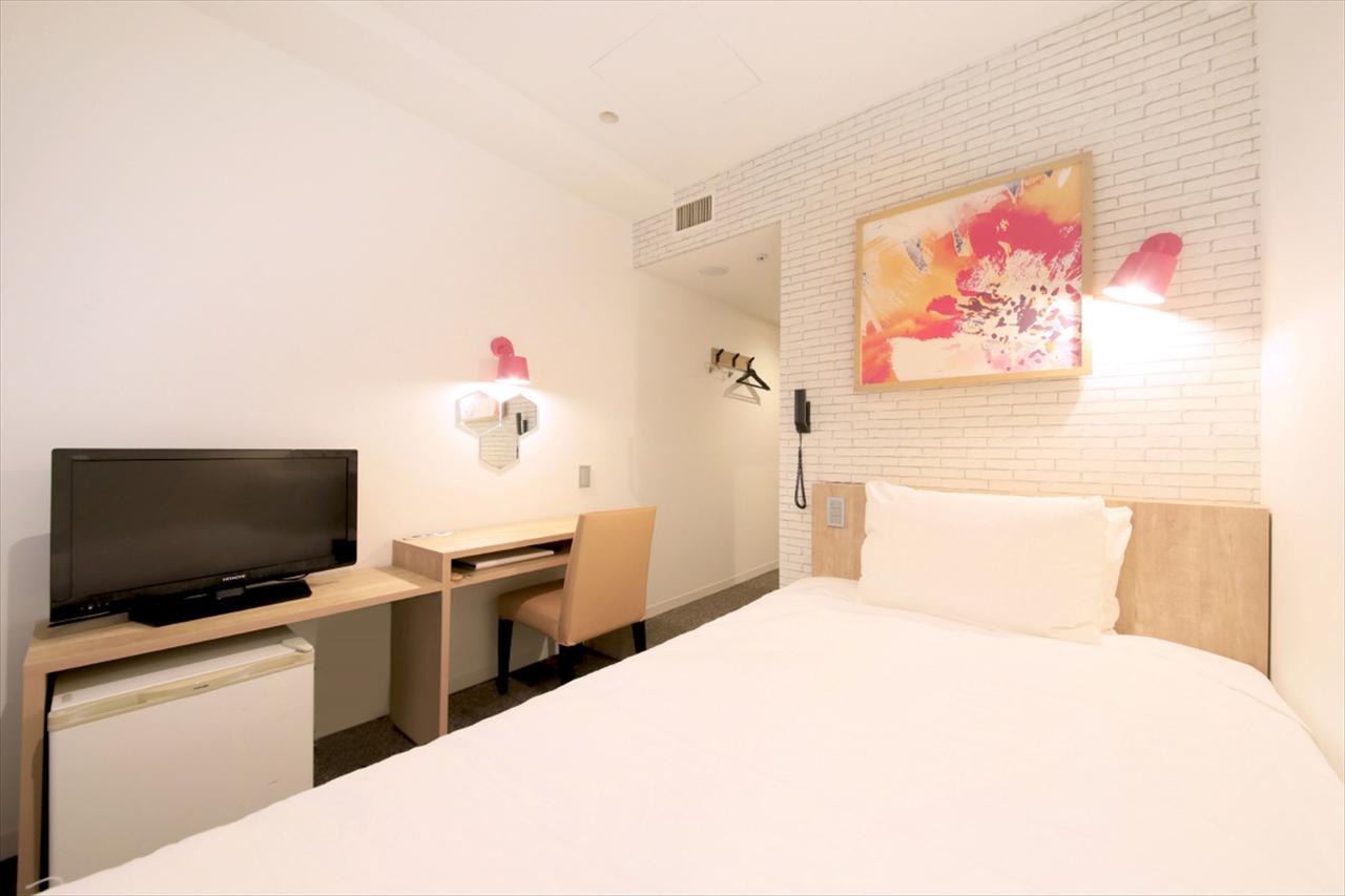 Hotel Plumm Yokohama  Bagian luar foto